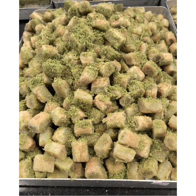 Fıstıklı Kuş Baklavası